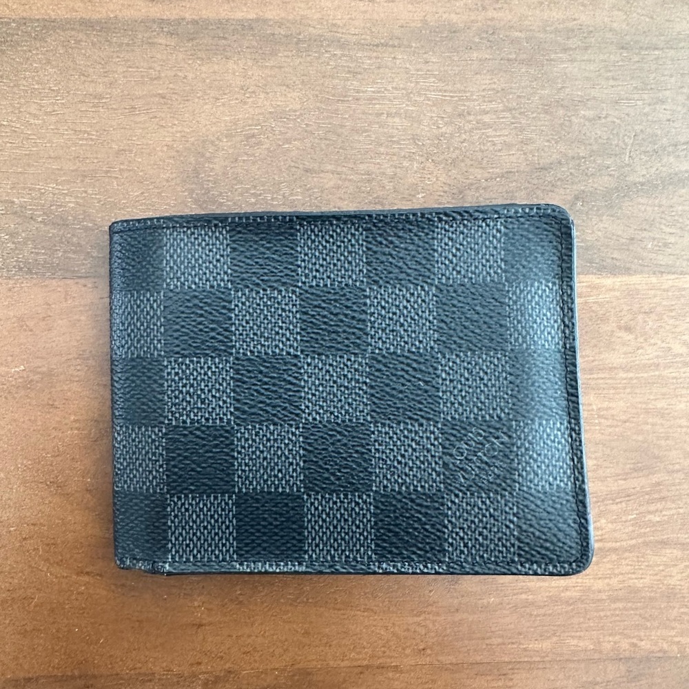 Authentic Louis Vuitton Slender Men’s wallet